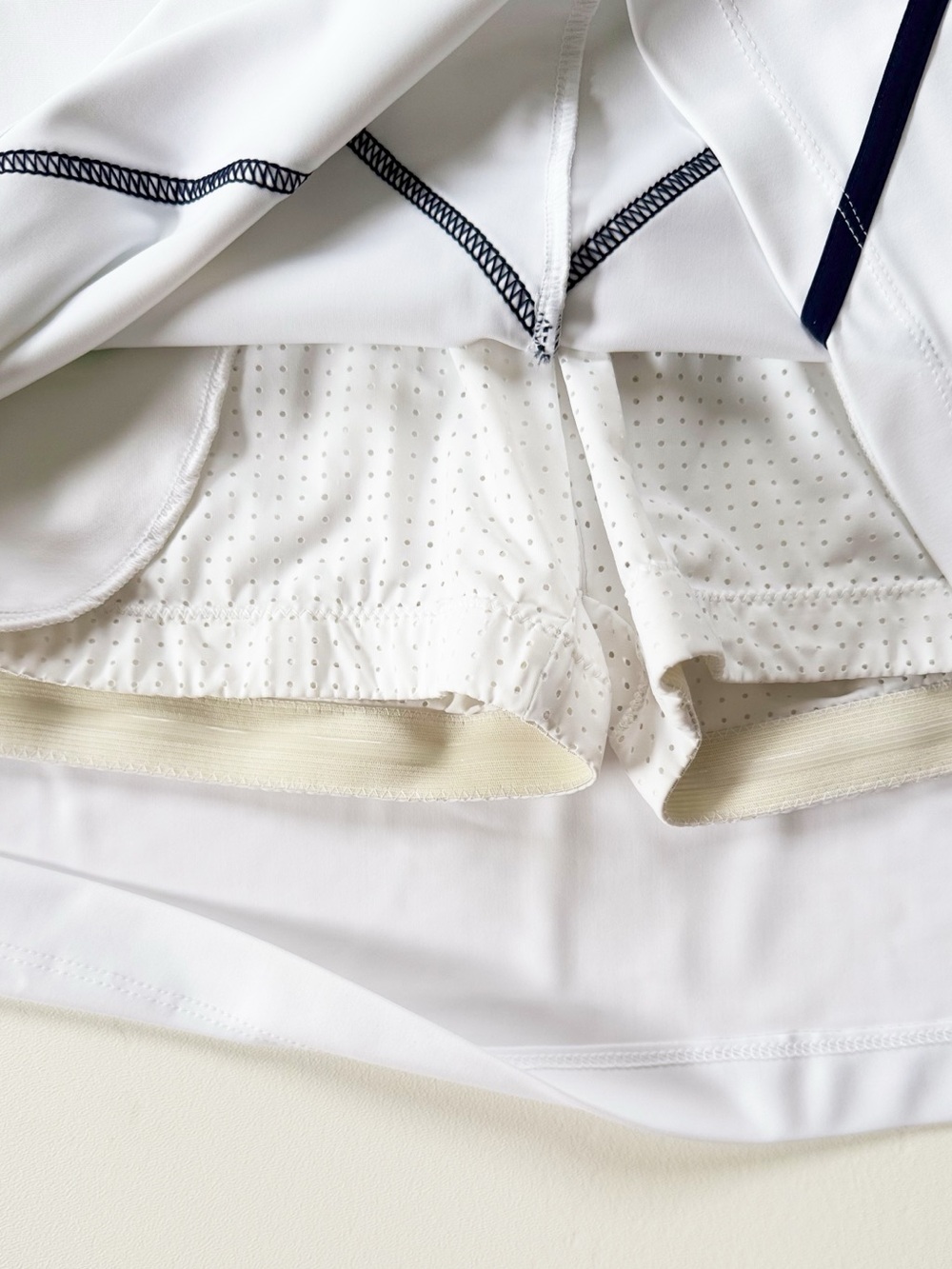 KINONA Womens Show Me The Way Golf Skort | MEDIUM - Picture 4 of 7